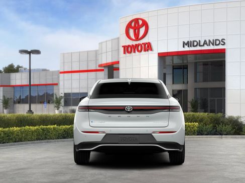 New 2026 Toyota Crown Platinum AWD/4WD image 32