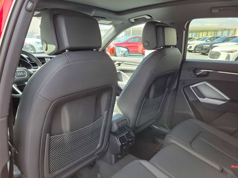 Certified 2025 Audi Q3 2.0T Premium w/ Convenience Package AWD/4WD image 18