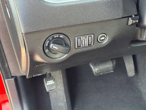 Used 2019 Dodge Charger SXT w/ Leather Interior Group RWD image 27