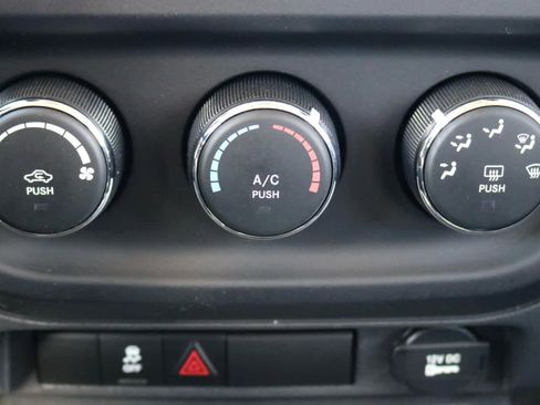 Used 2017 Jeep Patriot Sport w/ Power Value Group image 16