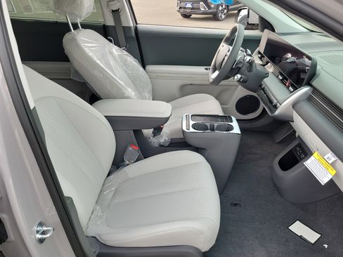 New 2026 Hyundai Ioniq 5 Limited image 18