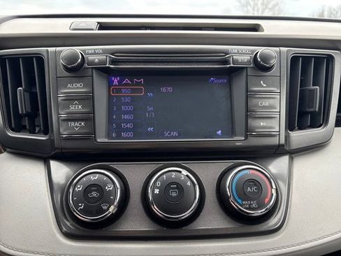 Used 2013 Toyota RAV4 LE AWD/4WD image 12