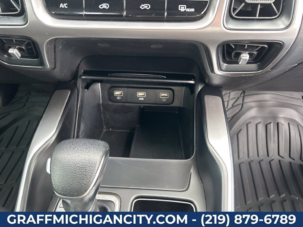 Used 2022 Kia Sorento LX FWD image 13