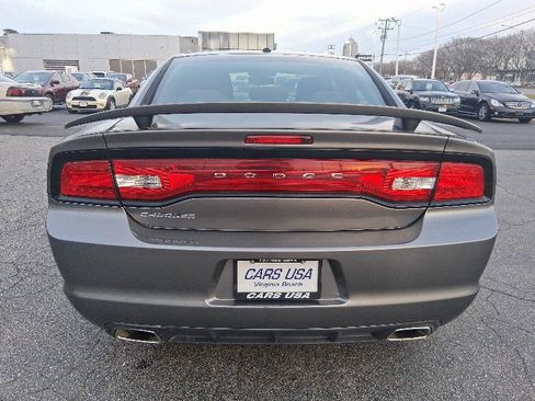 Used 2012 Dodge Charger SXT image 6