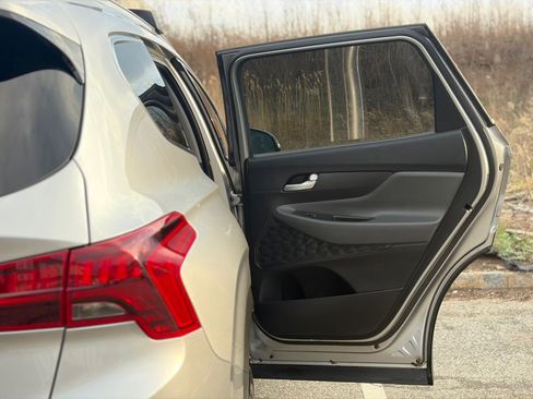 Used 2023 Hyundai Santa Fe SEL image 17