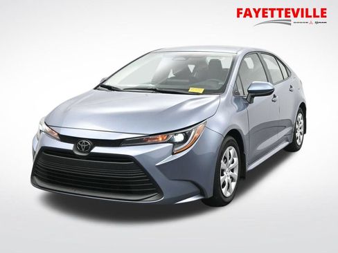 Used 2026 Toyota Corolla LE FWD image 1