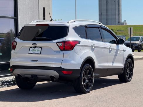 Used 2019 Ford Escape Titanium AWD/4WD image 5