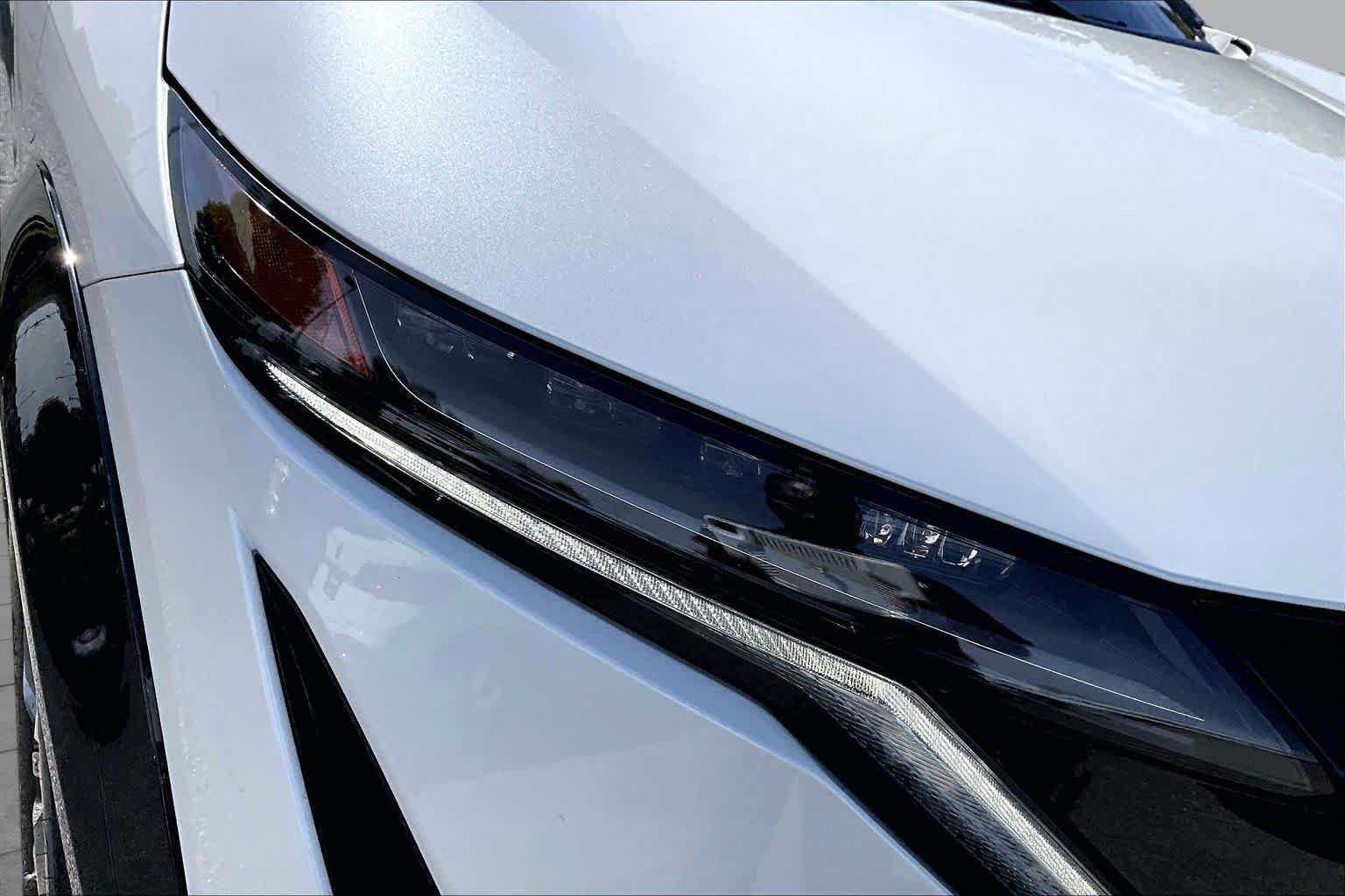 Used 2023 Nissan Ariya FWD image 26
