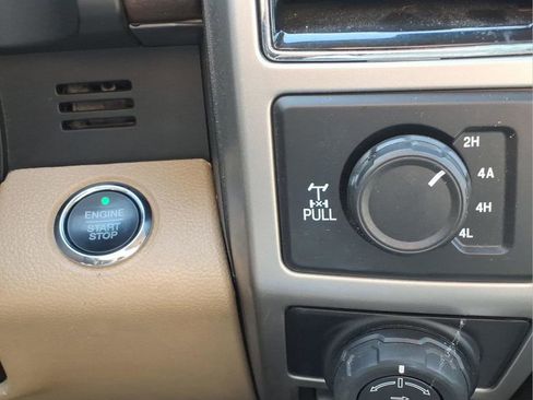 Used 2018 Ford F150 Lariat image 12