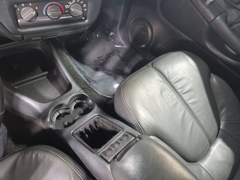 Used 2002 GMC Sonoma SLS w/ ZR5 Appearance Pkg AWD/4WD image 19