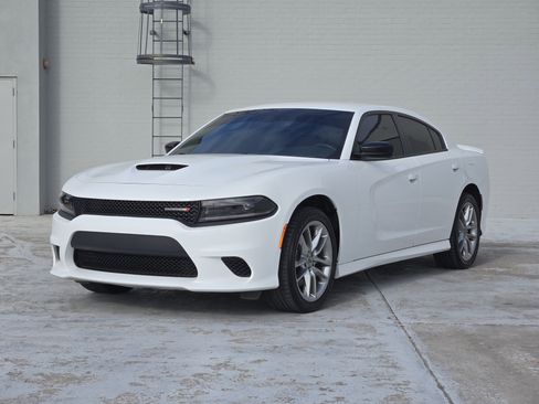 Used 2023 Dodge Charger GT image 4