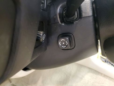 Used 2003 Lexus SC 430 Convertible image 34