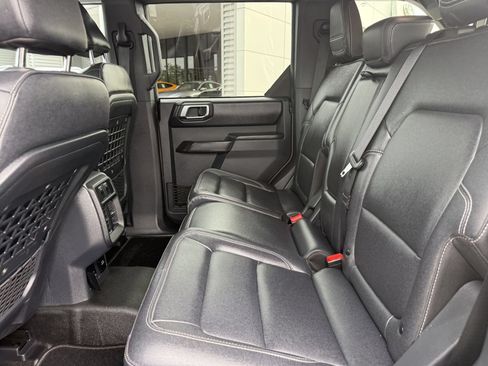 Certified 2025 Ford Bronco Badlands AWD/4WD image 22