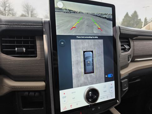 Certified 2022 Ford Expedition Limited image 19