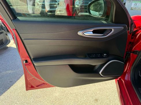 Used 2018 Alfa Romeo Giulia Ti Sport w/ Quick Order Package 22U Sport image 16