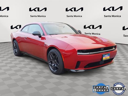 Used 2024 Dodge Charger R/T w/ Plus Group image 3