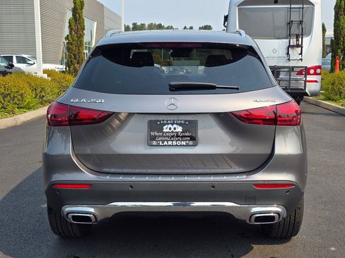 New 2026 Mercedes-Benz GLA 250 4MATIC image 5