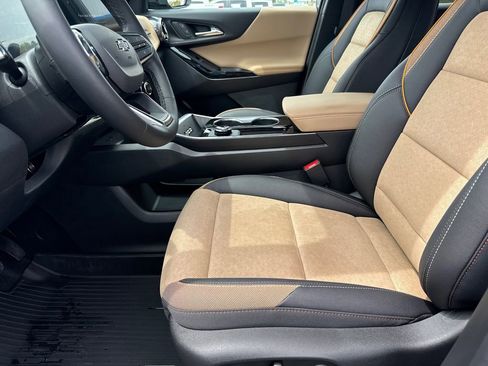 New 2026 Chevrolet Equinox ACTIV w/ Convenience Package III FWD image 10