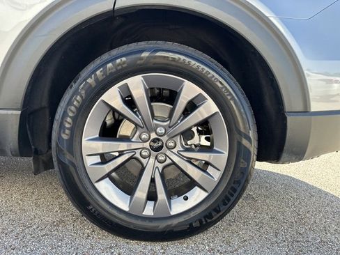 Used 2021 Ford Explorer XLT w/ Equipment Group 202A image 56