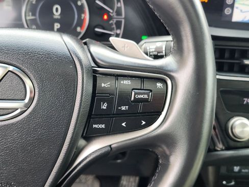 Used 2022 Lexus ES 250 w/ Premium Package image 30