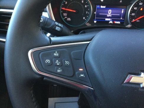 Used 2020 Chevrolet Equinox LT image 16