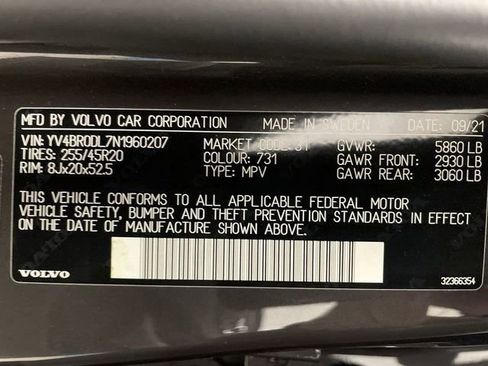 Used 2022 Volvo XC60 T8 Inscription w/ Advanced Package image 45