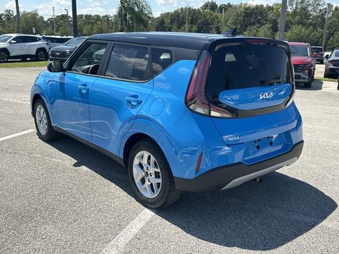 Used 2025 Kia Soul S FWD image 12