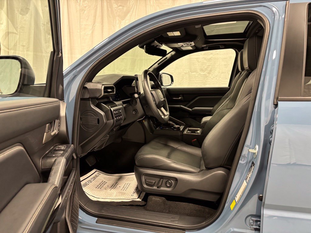 Used 2026 Toyota 4Runner Limited AWD/4WD image 10
