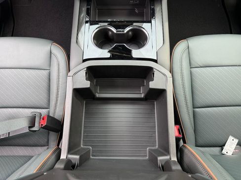 New 2026 GMC Yukon AT4 w/ AT4 Premium Plus Package AWD/4WD image 34