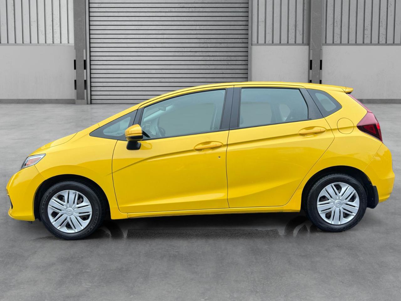 Used 2018 Honda Fit LX image 30
