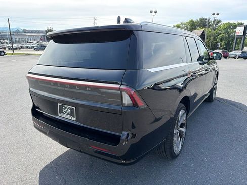 Certified 2025 Lincoln Navigator L Black Label AWD/4WD image 5