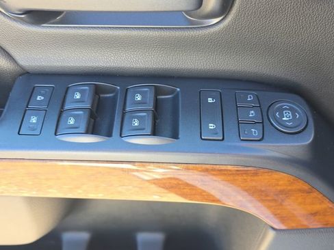 Used 2017 Chevrolet Silverado 3500 High Country w/ Duramax Plus Package AWD/4WD image 20