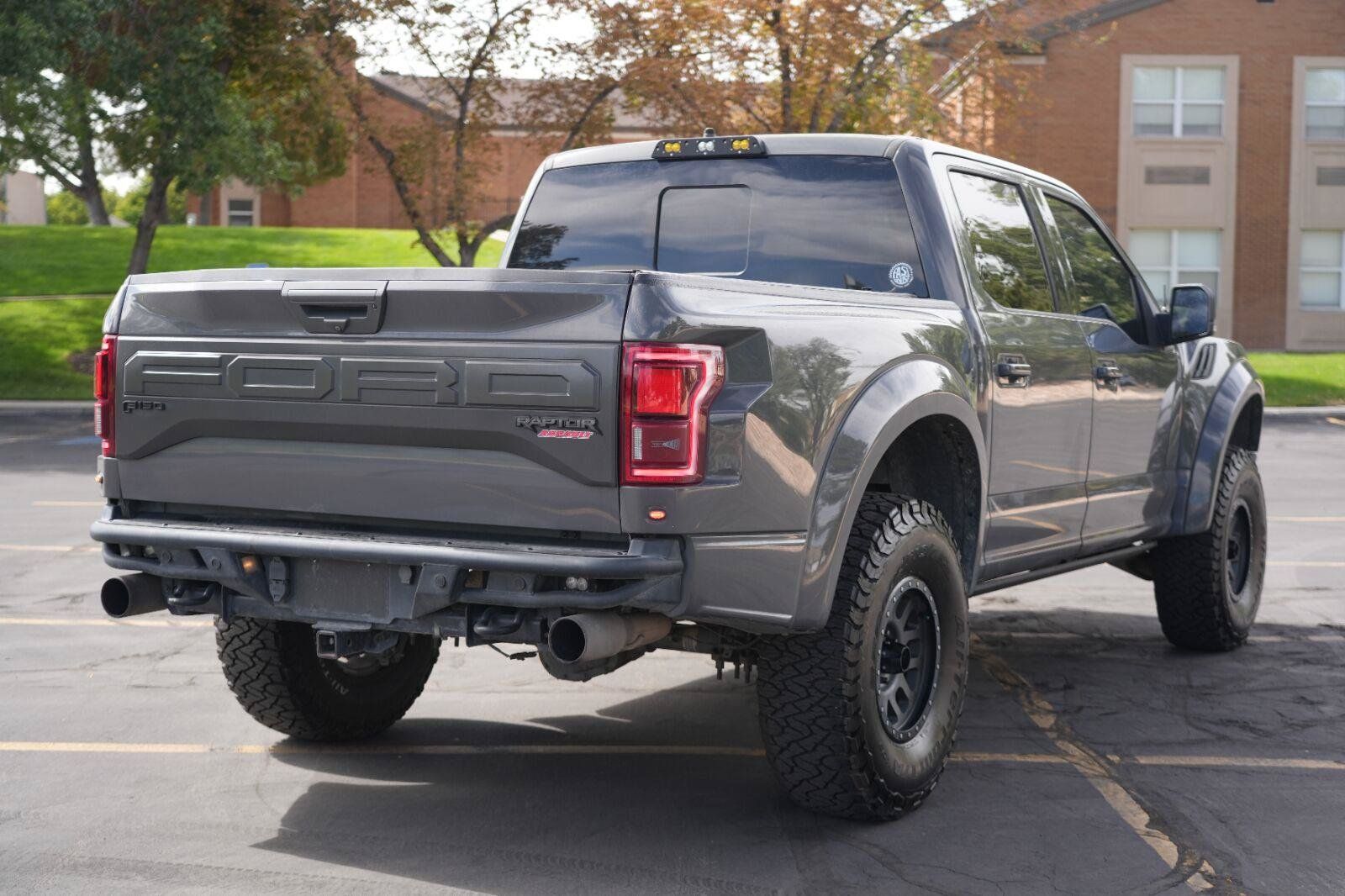 Used 2018 Ford F150 Raptor w/ Equipment Group 802A Luxury AWD/4WD image 5
