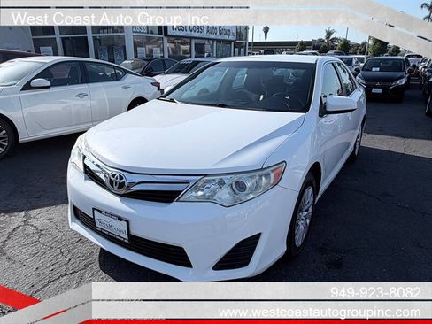 Used 2012 Toyota Camry LE FWD image 2