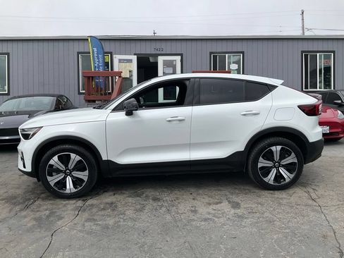 Used 2023 Volvo C40 P8 Recharge Plus AWD/4WD image 5