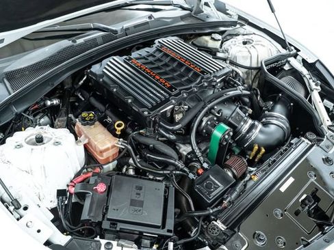 Used 2018 Chevrolet Camaro SS image 35