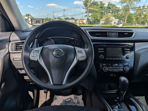 Used 2016 Nissan Rogue SV AWD/4WD image 26