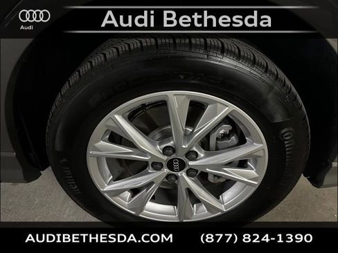 Certified 2025 Audi Q3 2.0T Premium Plus w/ Premium Plus Package image 9