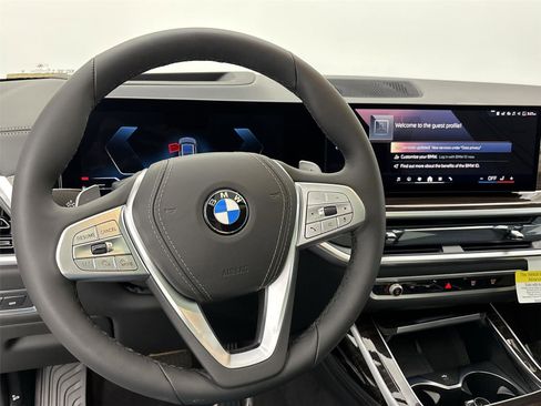 New 2026 BMW X7 xDrive40i w/ Premium Package image 22