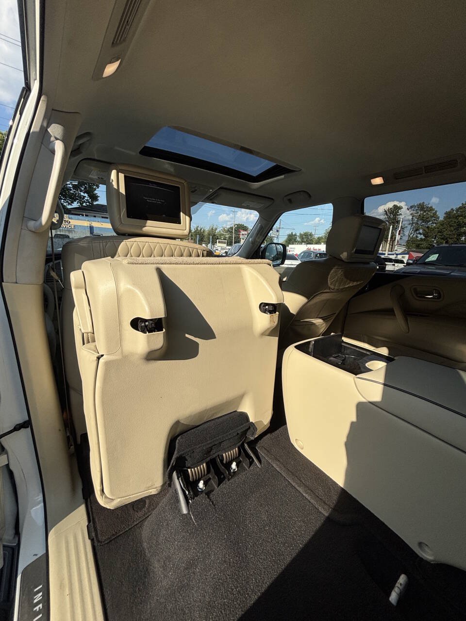 Used 2019 INFINITI QX80 Luxe w/ 22" Wheel Package AWD/4WD image 17
