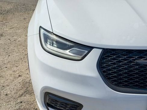 New 2026 Chrysler Pacifica Select AWD/4WD image 5