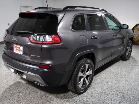 Used 2022 Jeep Cherokee Limited w/ Sun & Sound Group AWD/4WD image 7