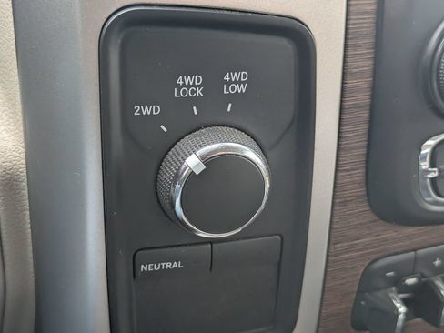 Used 2018 RAM 3500 Laramie AWD/4WD image 17