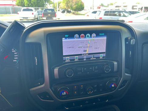 Used 2017 GMC Sierra 1500 SLE w/ SLE Value Package AWD/4WD image 6
