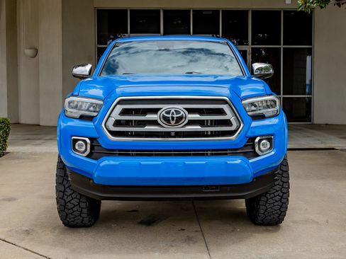 Used 2021 Toyota Tacoma Limited AWD/4WD image 2