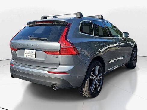 Used 2019 Volvo XC60 T6 Momentum w/ Multimedia Package AWD/4WD image 3