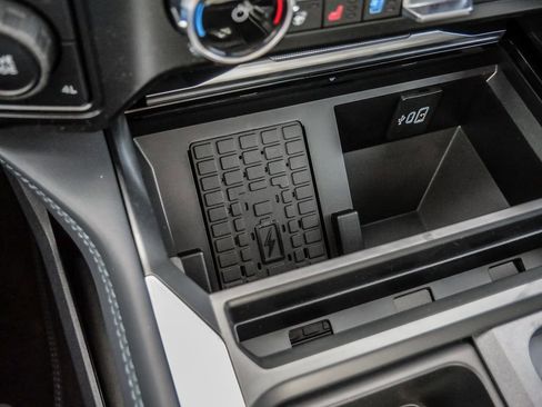 New 2026 Ford F250 Platinum image 37