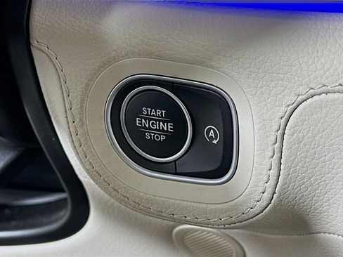 Certified 2025 Mercedes-Benz GLS 450 4MATIC image 16