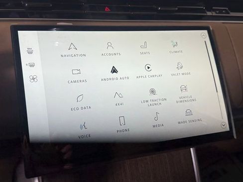 New 2026 Land Rover Range Rover Long Wheelbase SE image 31