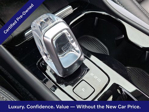 Certified 2024 Volvo XC40 B5 Plus w/ Protection Package Premier AWD/4WD image 16